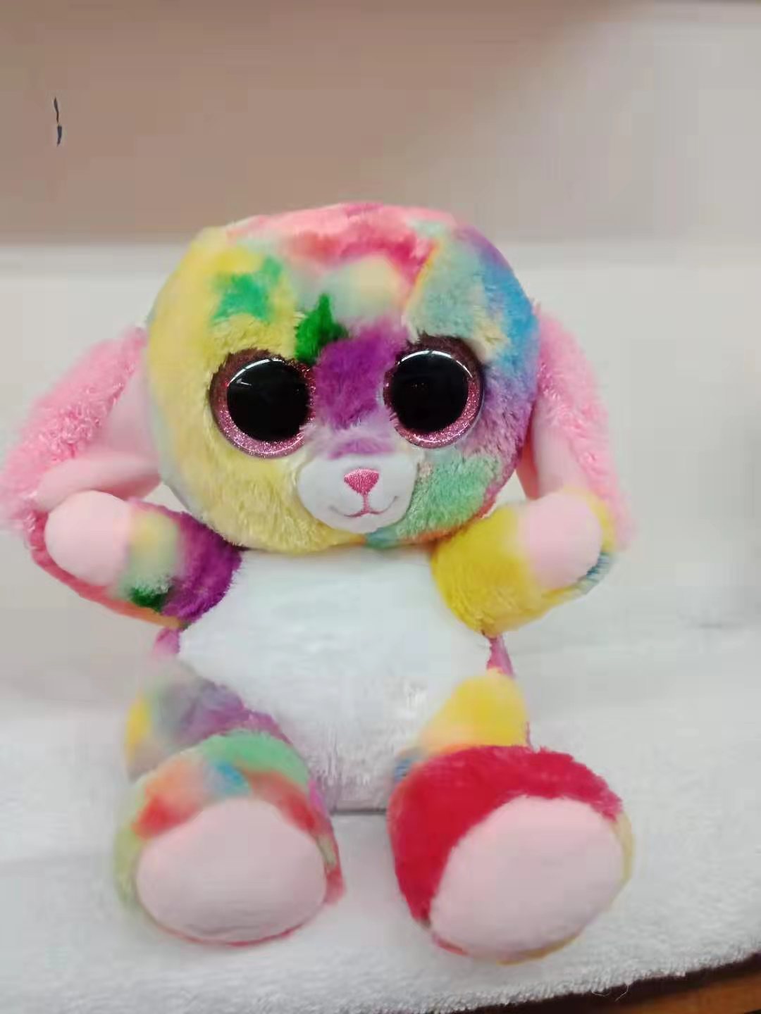 Cute Fluffy Stuffed Animals with Three Color Big Eye